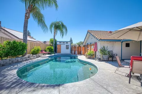 Exterior - 3239 Doubletree Way, Madera, CA 93637 photo 10 of 21