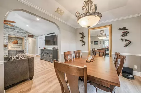 Dining - 3239 Doubletree Way, Madera, CA 93637 photo 1 of 3