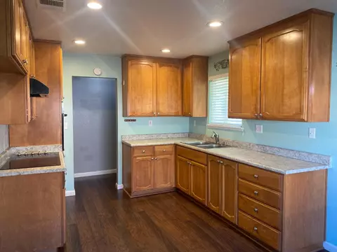 Kitchen - 630 W San Gabriel Ave, Clovis, CA 93612 photo 3 of 3