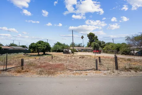 1770 Beehive Dr, Firebaugh, CA 93622 photo 3