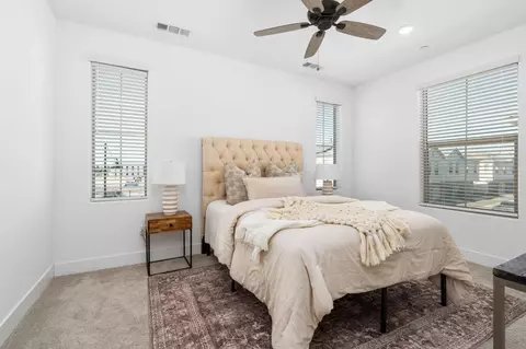 Bedroom - 557 N Terry Ln, Clovis, CA 93611 photo 3 of 4