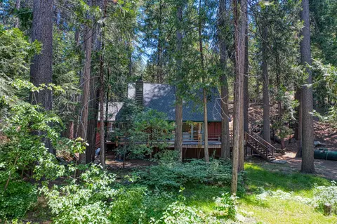42155 Hanging Branch Rd, Shaver Lake, CA 93664