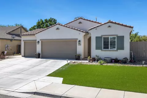 Exterior - 172 Adobe Ct, Coalinga, CA 93210 photo 3 of 9
