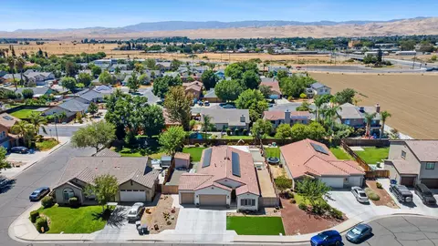View/Area - 172 Adobe Ct, Coalinga, CA 93210 photo 12 of 21