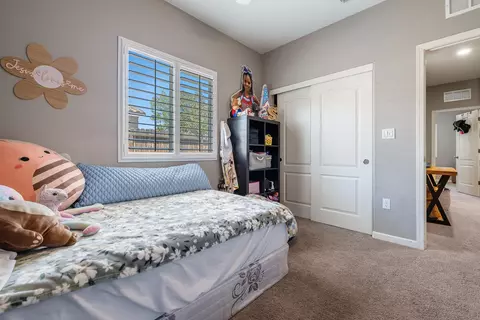 Bedroom - 172 Adobe Ct, Coalinga, CA 93210 photo 4 of 8