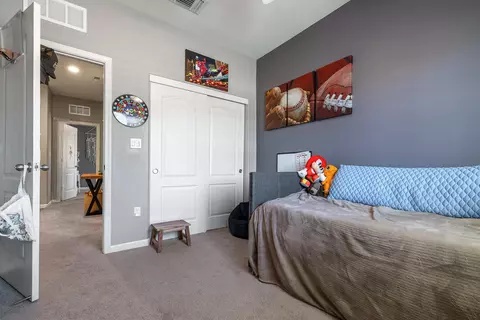 Bedroom - 172 Adobe Ct, Coalinga, CA 93210 photo 2 of 8