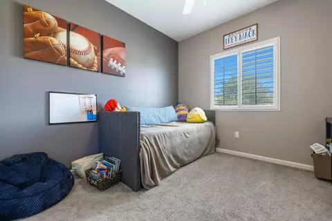 Bedroom - 172 Adobe Ct, Coalinga, CA 93210 photo 1 of 8