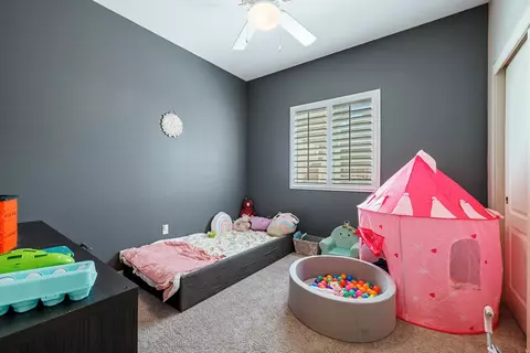 Bedroom - 172 Adobe Ct, Coalinga, CA 93210 photo 5 of 8