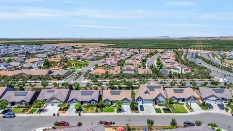 View/Area - 347 Maclure Ave W, Madera, CA 93636 photo 1 of 14