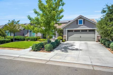 Exterior - 347 Maclure Ave W, Madera, CA 93636 photo 3 of 11