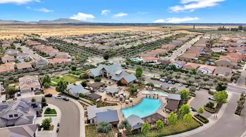 View/Area - 347 Maclure Ave W, Madera, CA 93636 photo 9 of 14