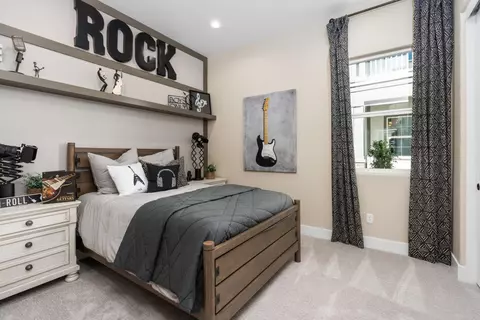 Bedroom - 1681 N Shirley Ave, Clovis, CA 93619 photo 3 of 8