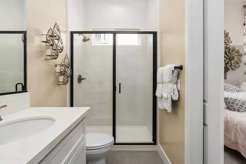 Bath - 1681 N Shirley Ave, Clovis, CA 93619 photo 4 of 7