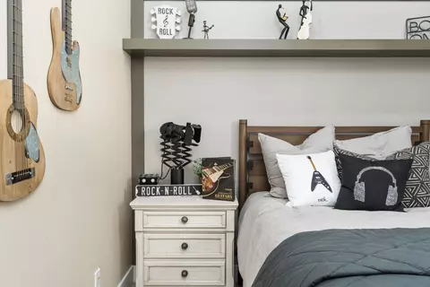 Bedroom - 1681 N Shirley Ave, Clovis, CA 93619 photo 4 of 8