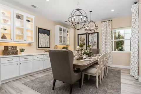 Dining - 1681 N Shirley Ave, Clovis, CA 93619 photo 2 of 2