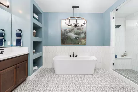 Bath - 1691 Shirley, Clovis, CA 93619 photo 3 of 5
