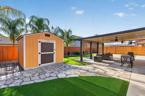 Exterior - 674 Agua Dulce Ave, Clovis, CA 93619 photo 6 of 8