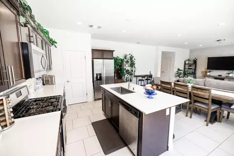 Kitchen - 819 Soledad Ave, Clovis, CA 93619 photo 2 of 2