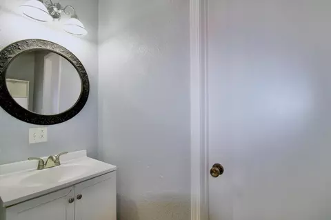 Bath - 1201 Hume Dr, Sanger, CA 93657 photo 1 of 2