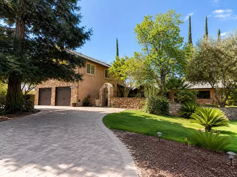 Exterior - 35303 Bonadelle Ave, Madera, CA 93636 photo 2 of 6