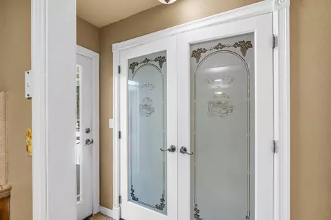 Entry Way - 35303 Bonadelle Ave, Madera, CA 93636 photo 2 of 4