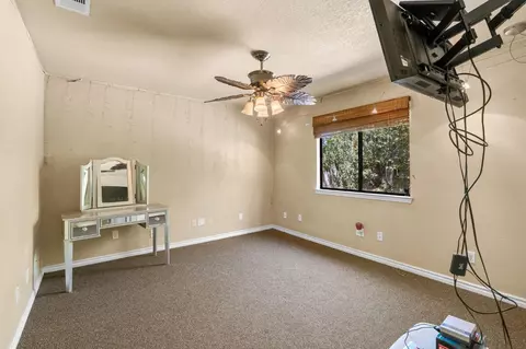Bedroom - 35303 Bonadelle Ave, Madera, CA 93636 photo 1 of 8