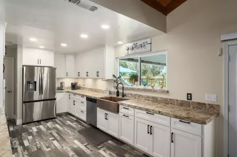10890 N Armstrong Ave, Clovis, CA 93619 photo 15