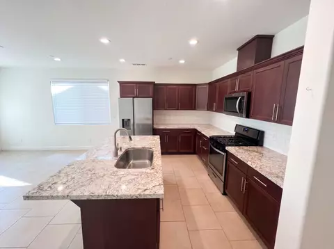 Kitchen - 3852 Morris Ave, Clovis, CA 93619 photo 1 of 1