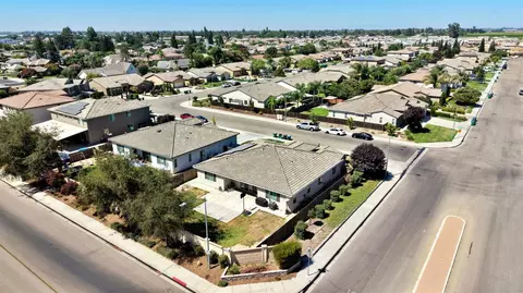View/Area - 358 N Gleason Ave, Fowler, CA 93625 photo 8 of 11