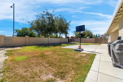 Exterior - 358 N Gleason Ave, Fowler, CA 93625 photo 8 of 8