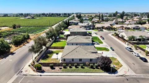 View/Area - 358 N Gleason Ave, Fowler, CA 93625 photo 9 of 11