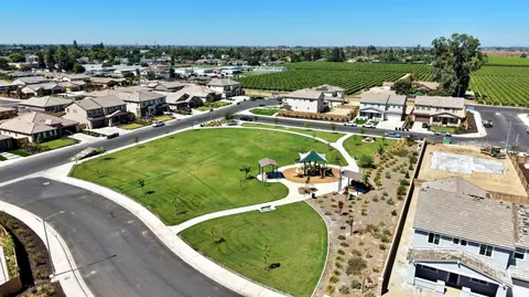 View/Area - 358 N Gleason Ave, Fowler, CA 93625 photo 10 of 11