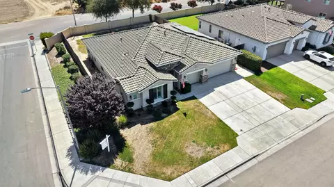 View/Area - 358 N Gleason Ave, Fowler, CA 93625 photo 4 of 11