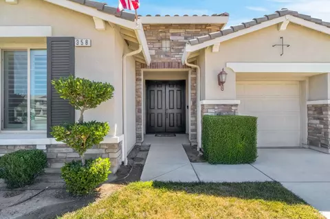 Exterior - 358 N Gleason Ave, Fowler, CA 93625 photo 4 of 8