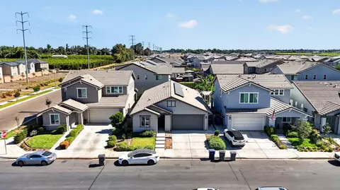 View/Area - 6231 E Berkeley Ave, Fresno, CA 93727 photo 1 of 4