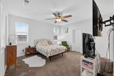 Bedroom - 6231 E Berkeley Ave, Fresno, CA 93727 photo 1 of 3