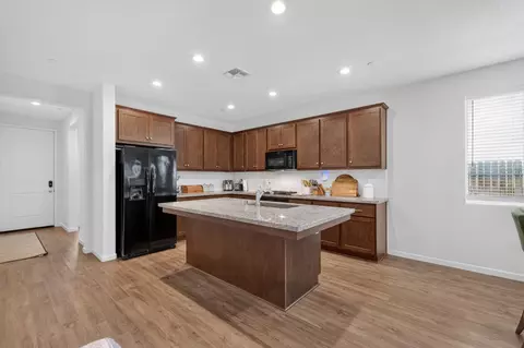 Kitchen - 6231 E Berkeley Ave, Fresno, CA 93727 photo 1 of 2