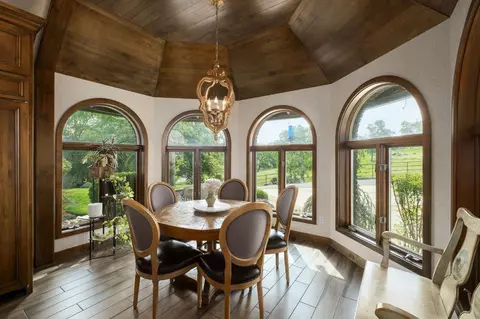 Dining - 17159 Coyote Pass Ln, Clovis, CA 93619 photo 3 of 3