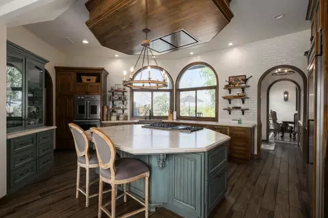 Kitchen - 17159 Coyote Pass Ln, Clovis, CA 93619 photo 7 of 9