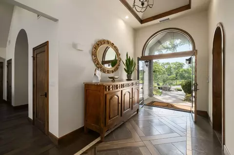 Entry Way - 17159 Coyote Pass Ln, Clovis, CA 93619 photo 2 of 2