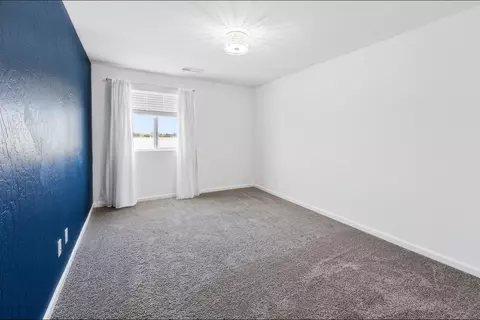 Bedroom - 2557 Commonwood Ln, Clovis, CA 93619 photo 5 of 6