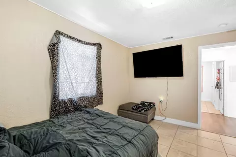 Bedroom - 913 Garfield Ave, Madera, CA 93638 photo 2 of 3