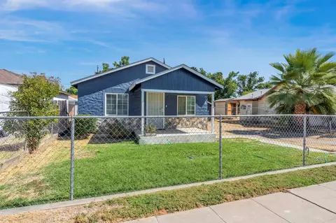 Exterior - 913 Garfield Ave, Madera, CA 93638 photo 3 of 8