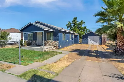 Exterior - 913 Garfield Ave, Madera, CA 93638 photo 4 of 8