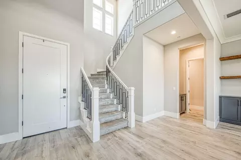 Entry Way - 4721 Overstone Ave, Madera, CA 93636 photo 1 of 2