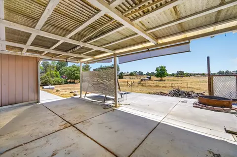 Exterior - 36692 Blanca Ave, Madera, CA 93636 photo 7 of 9