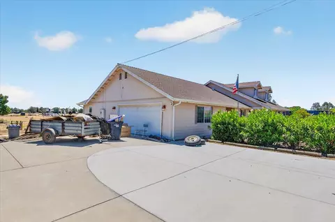 Exterior - 36692 Blanca Ave, Madera, CA 93636 photo 9 of 9