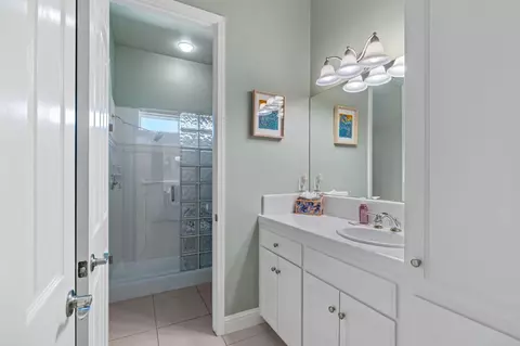 Bath - 11934 E Harvard Ave, Sanger, CA 93657 photo 2 of 3