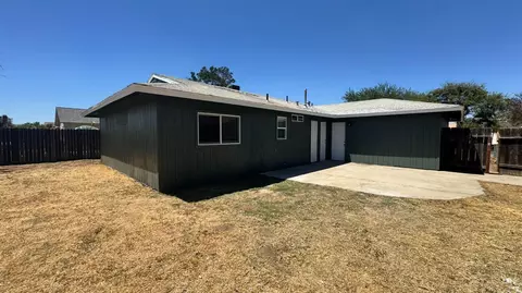 Exterior - 28558 Cholla Ave, Madera, CA 93638 photo 4 of 4
