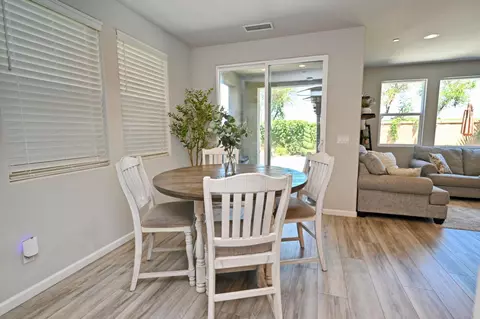 Dining - 887 Wishon Ave W, Madera, CA 93636 photo 2 of 2